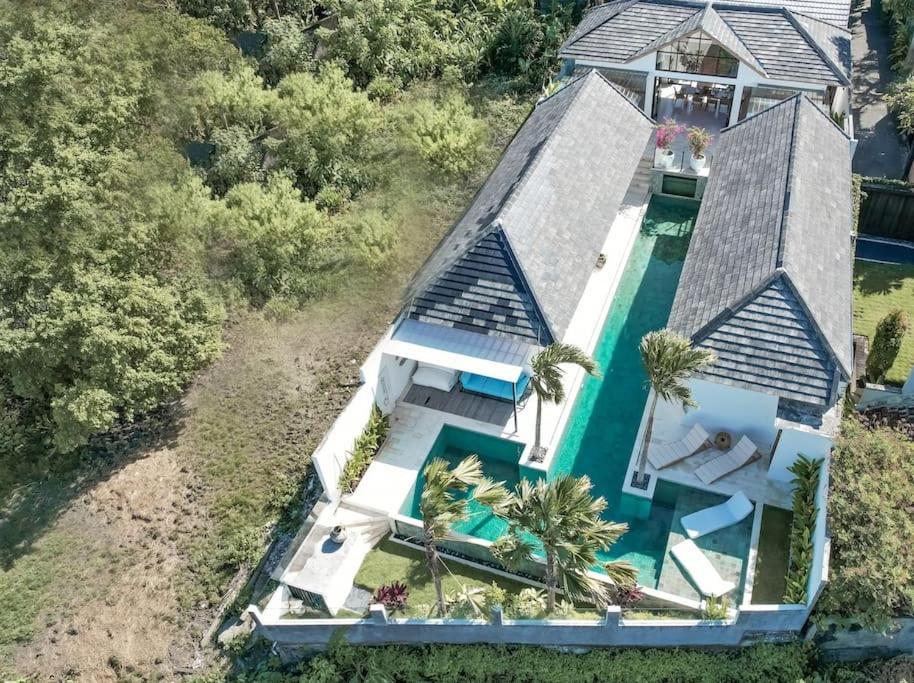 Villa Hakem Elegant And Modern 4 Bedrooms Villa Pool View Canggu Esterno foto